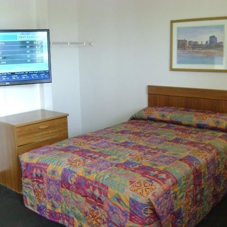 Intown Suites Extended Stay San Antonio Tx - Leon Valley South מראה חיצוני תמונה